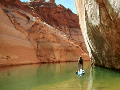 Top-5-SUP-Destinations-in-the-US-lake-powell