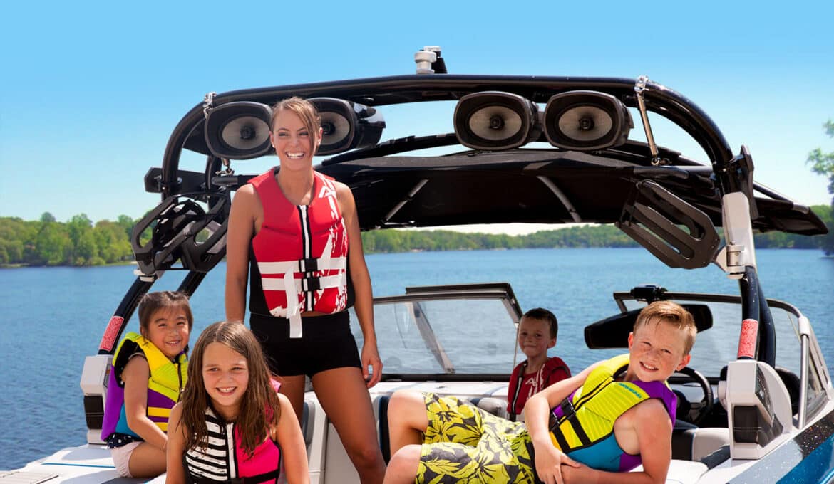 thumbnail image 2 of Automatic Inflation Water Sports Vest For Adults - Boating & Kayaking Safety Equipment 2 of 12