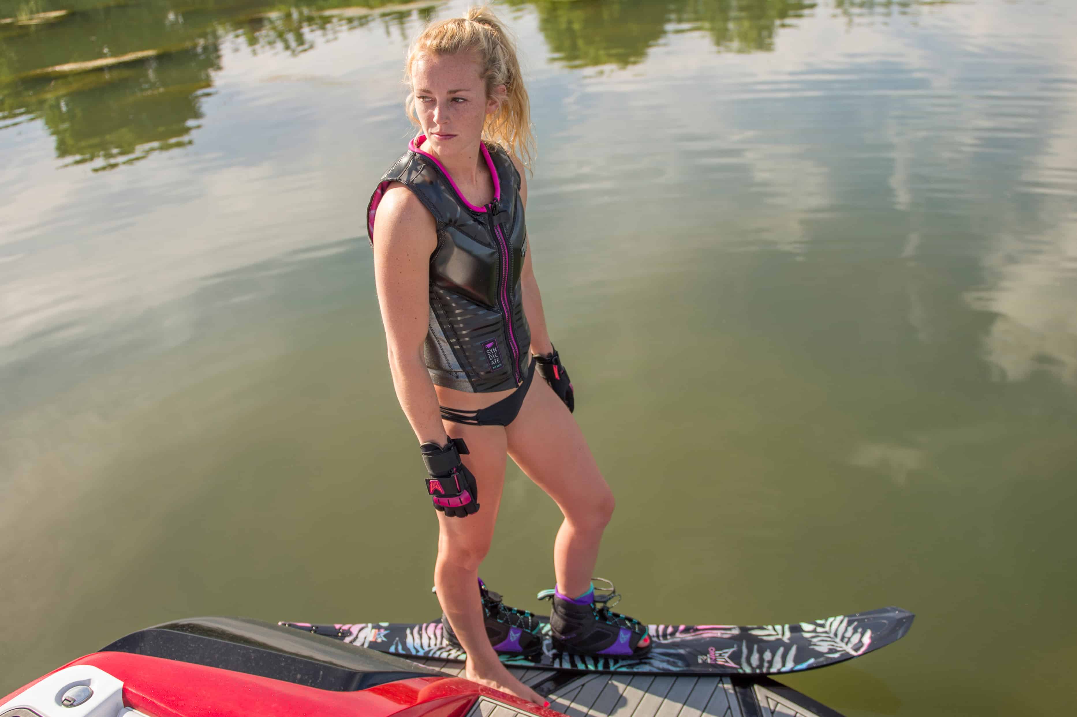 how-to-water-ski-for-beginners-6-2023