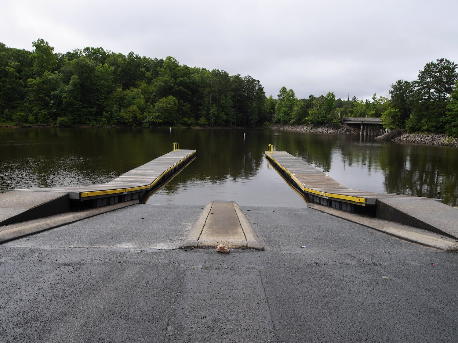 inspect-boat-ramp-guide-to-trailering-a-boat-09-2022 