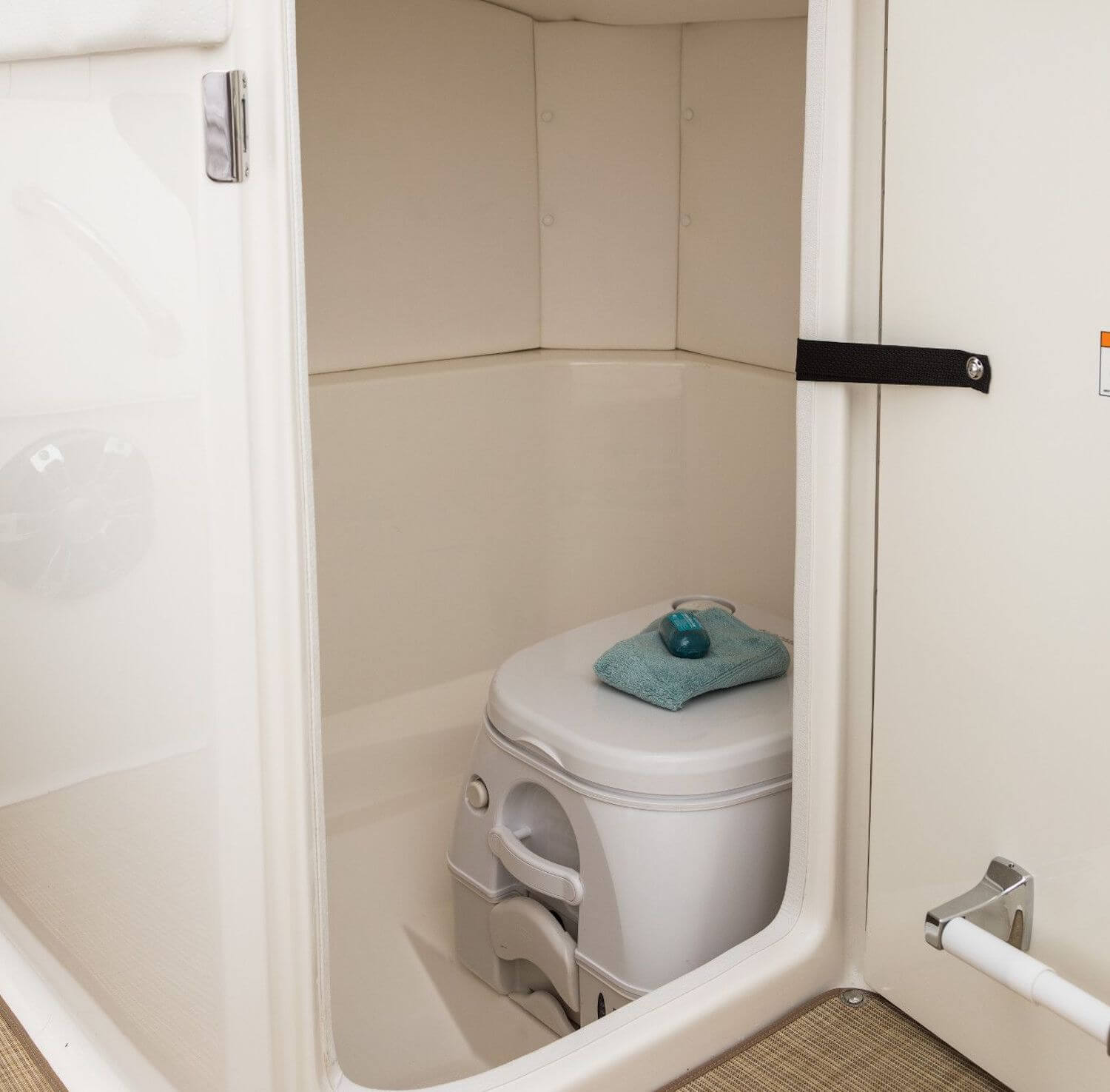 how-to-clean-marine-toilets-11-2022 