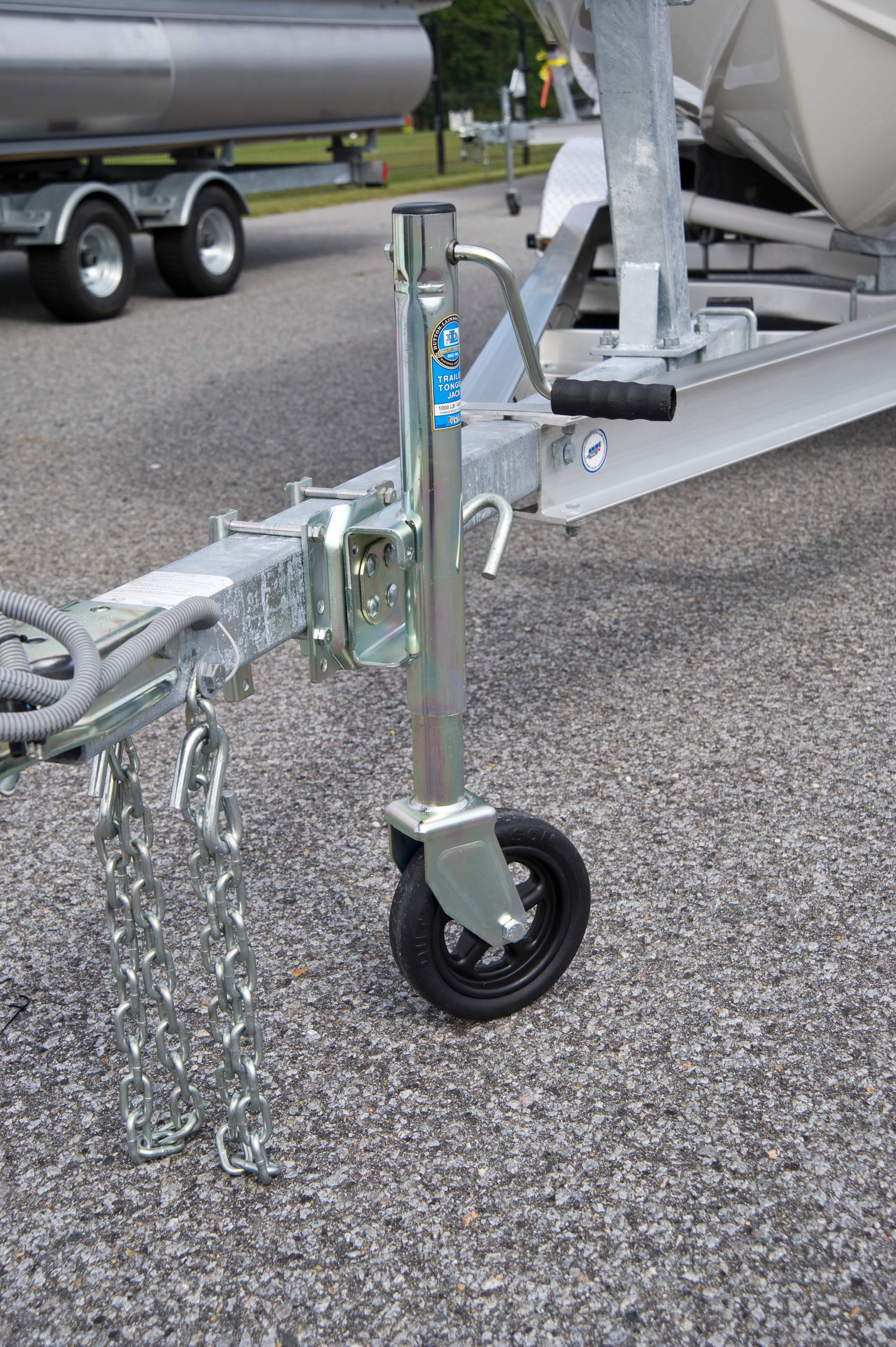 everything-you-need-to-know-about-towing-a-boat-trailer-9-2023