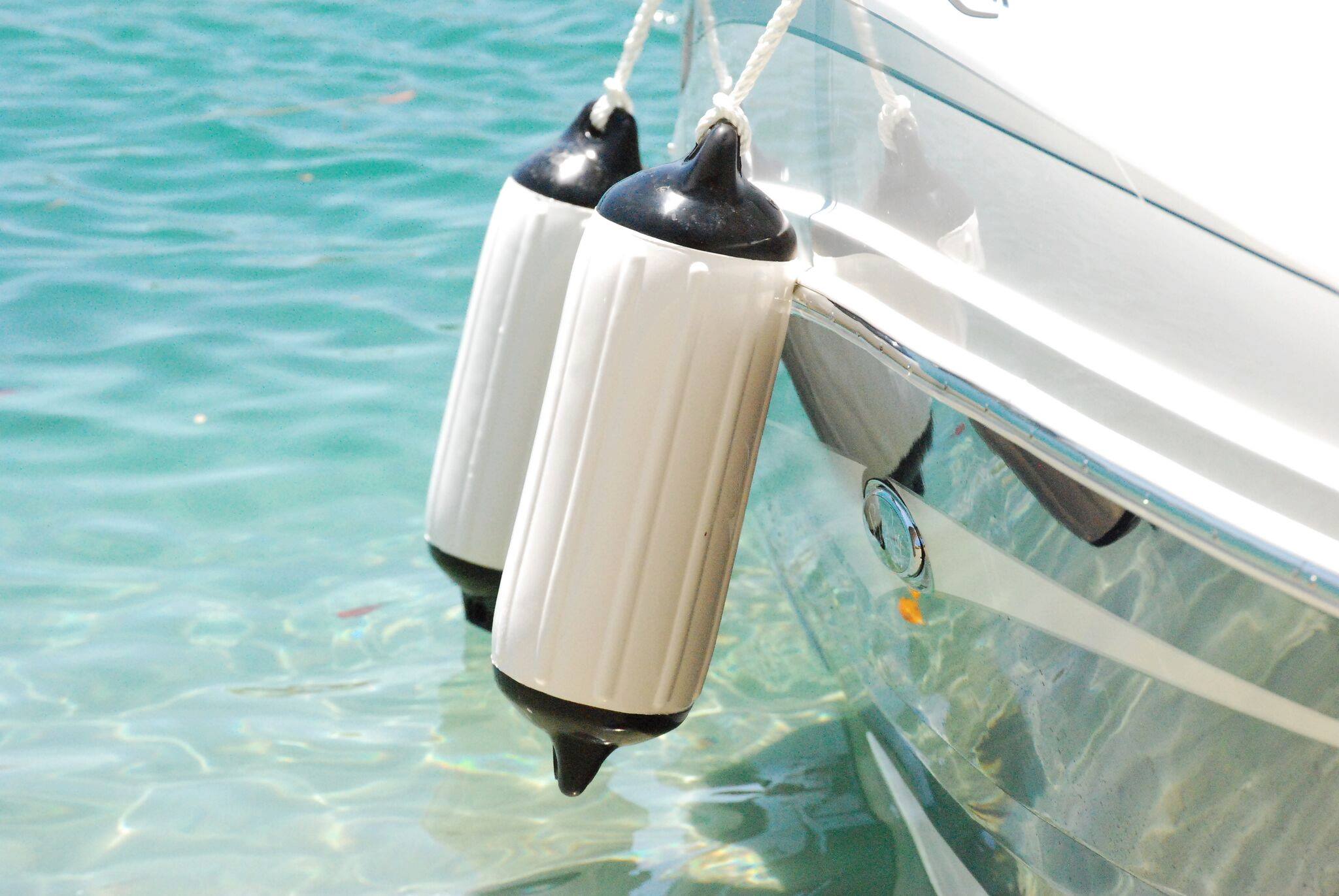 Choosing the Right Fenders for Your Boat-6-2023