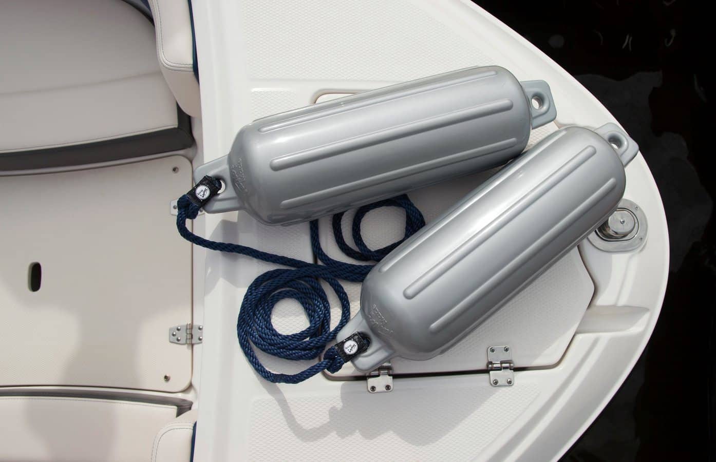 Choosing the Right Fenders for Your Boat-1-2023