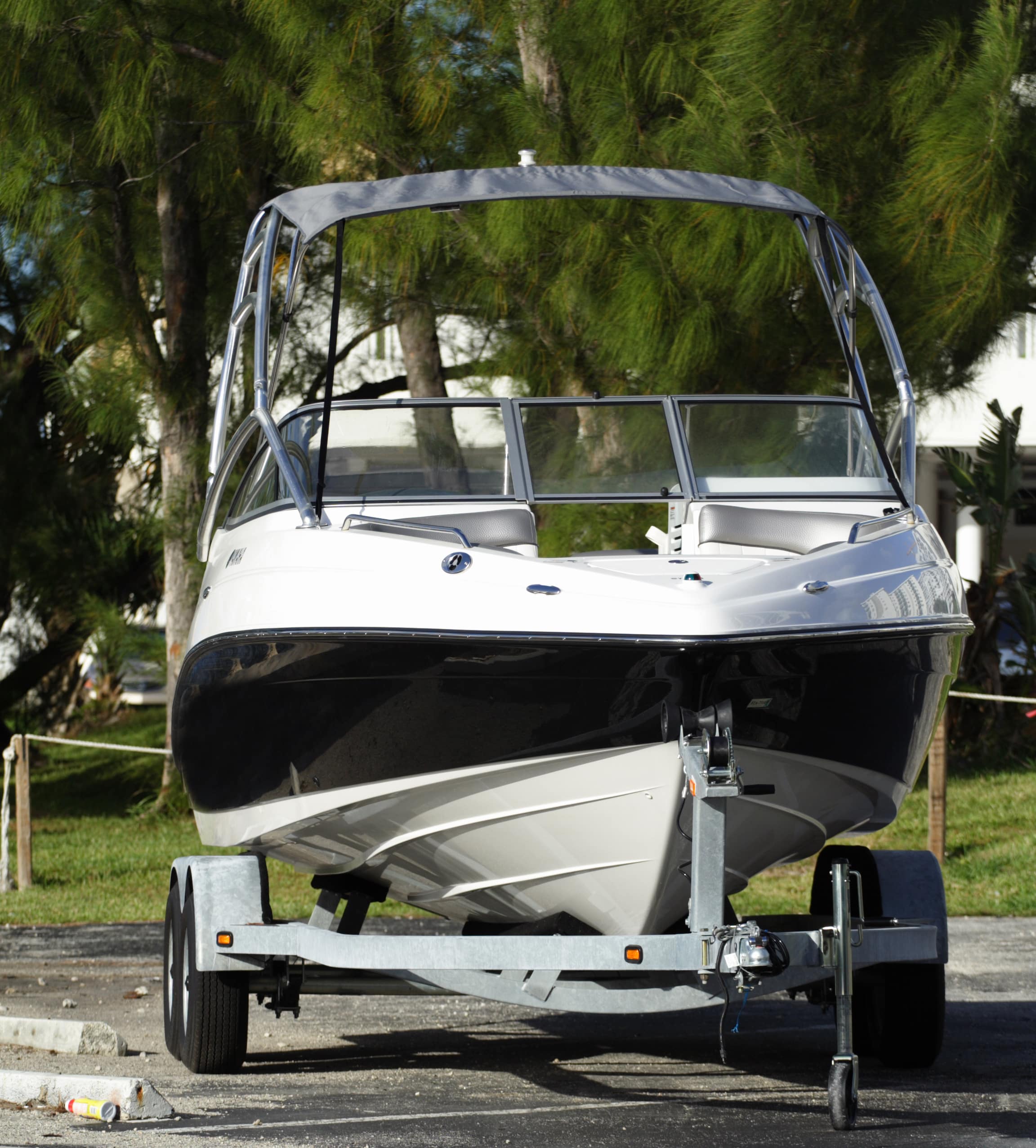 Sidewind boat trailer tongue jack